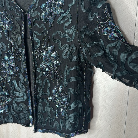 🔥VINTAGE FLORAL EMBOSSED CROPPED SEQUIN CARDIGAN Size small - Picture 4 of 8